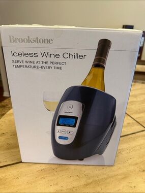 Iceless wine chiller